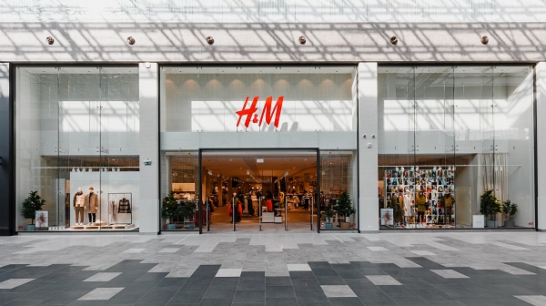 Крупнейший в России магазин H&M открылся в Москве