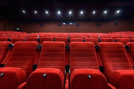 Власти введут новые ограничения для кинотеатров и фудкортов в Новосибирске