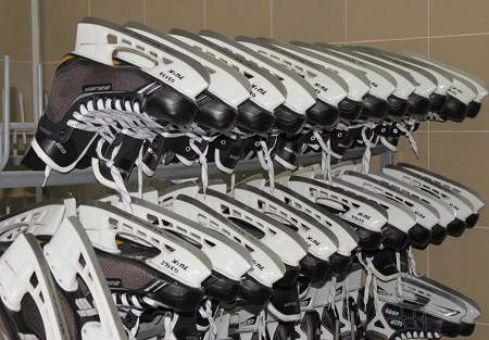 Продажи коньков в «Спортмастере» выросли на 60% за год