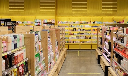 В России уже 20 парфюмерных супермаркетов «Золотое Яблоко»